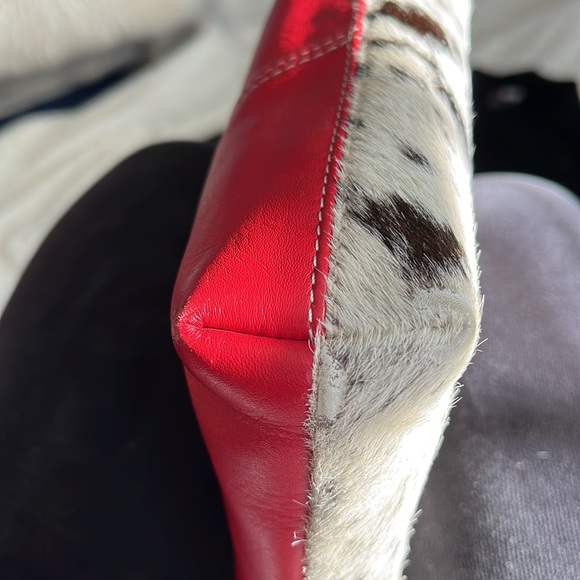 Leather and calf crossbody bag EUC - Picture 9 of 9